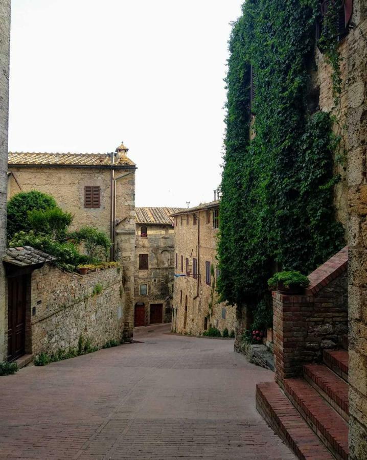 IL PRUNELLO - una casa tra le Torri San Gimignano Exterior foto
